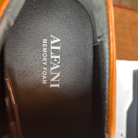 New Alfani Dark Tan Men’s Dress Shoe NIB Size 7.5 - Picture 4 of 6